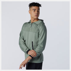 R.W.T. Tech Quarter Zip-Men | New Balance