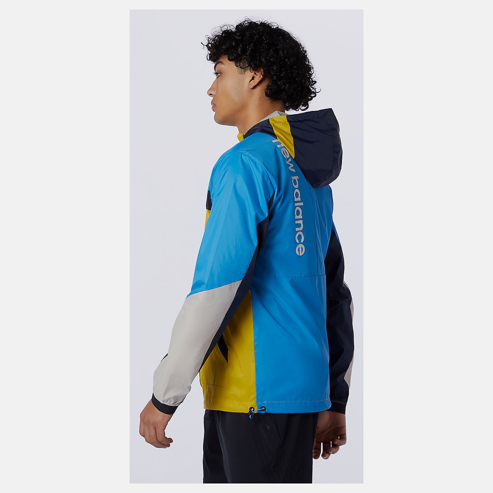 R.W.T. Lightweight Woven Jacket-Men | New Balance