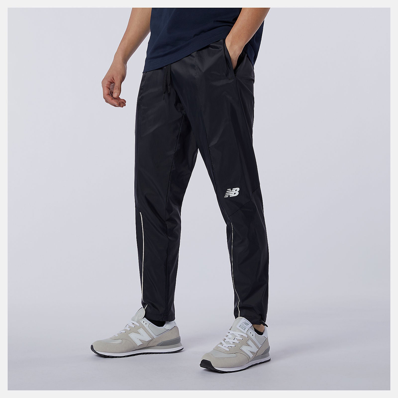 R.W.T. Lightweight Woven Pant-Men | New Balance