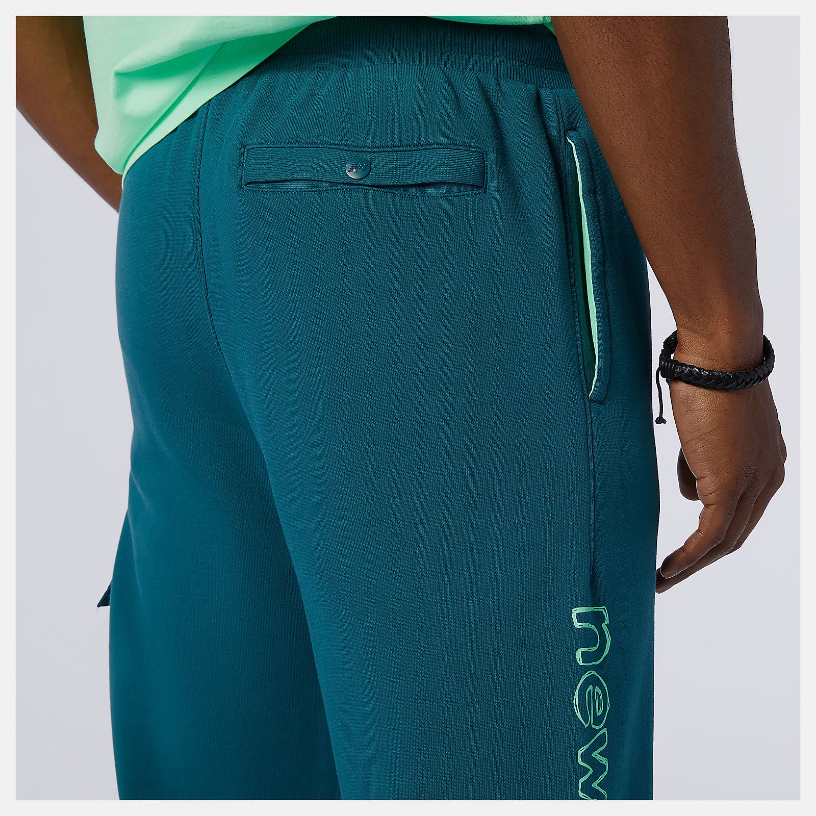 NB Athletics Clash Sweatpant-Men | New Balance
