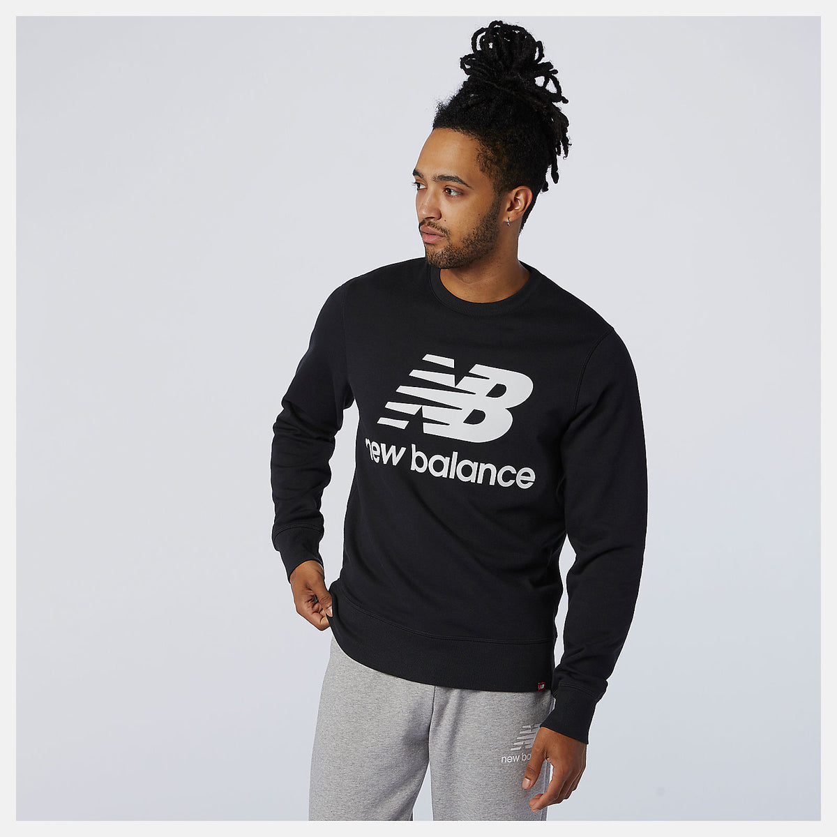 NB Essentials Stacked Logo Crew-Men | New Balance