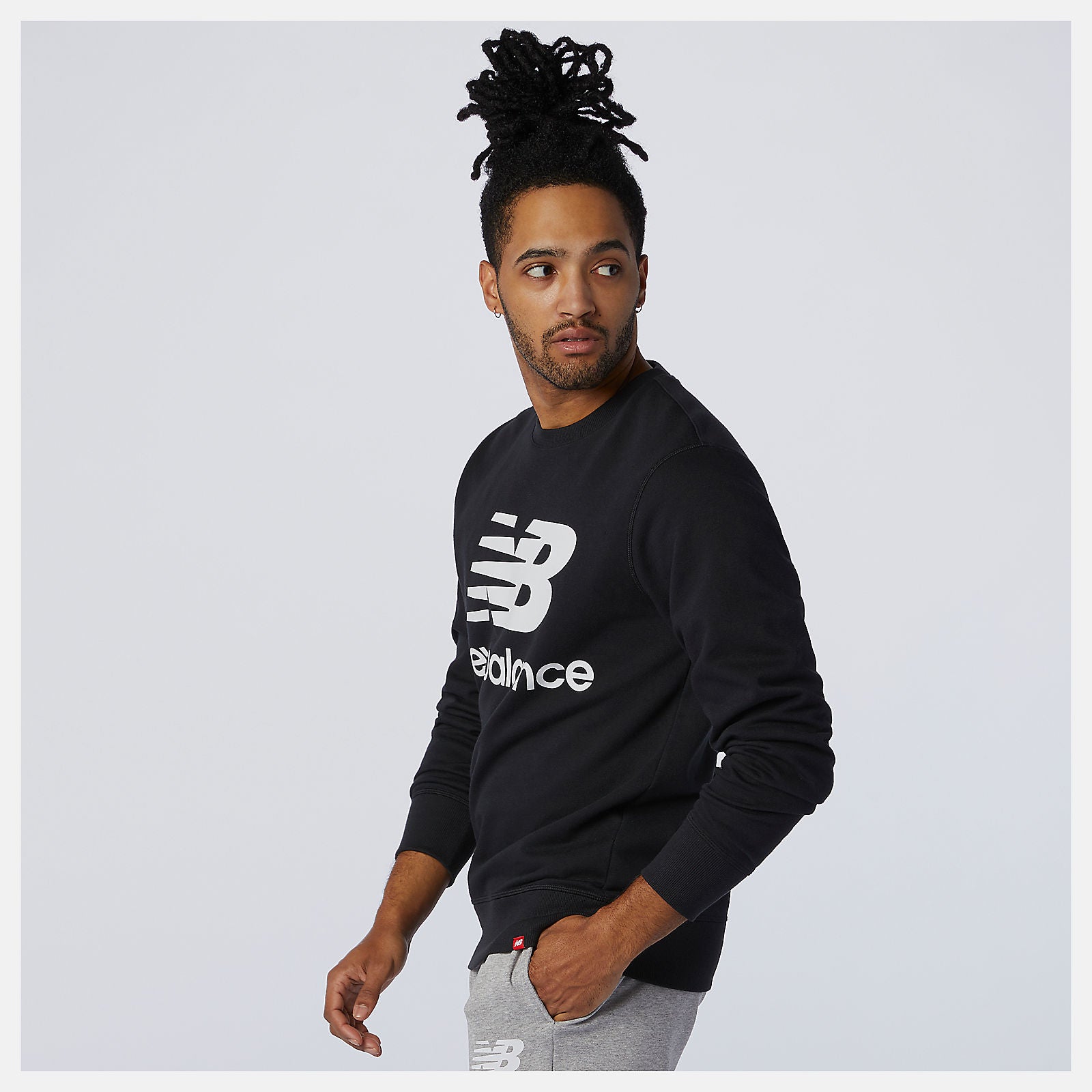 NB Essentials Stacked Logo Crew-Men | New Balance