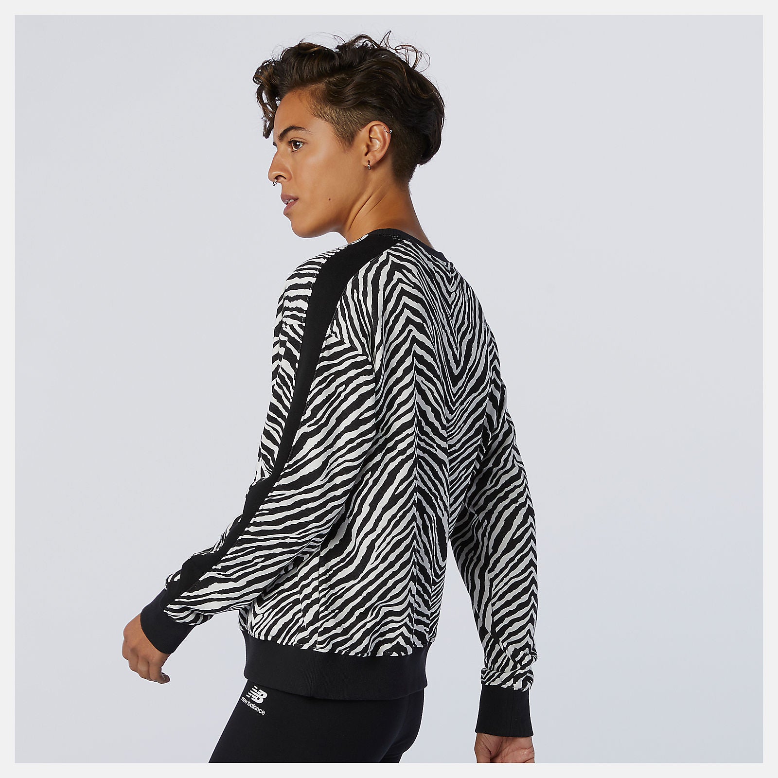 NB Athletics AOP Animal Print Crew-Women | New Balance