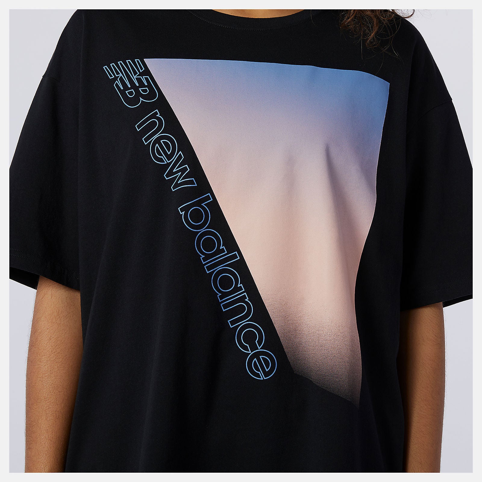 Sport Style Optiks Gradient Graphic Tee-Women | New Balance